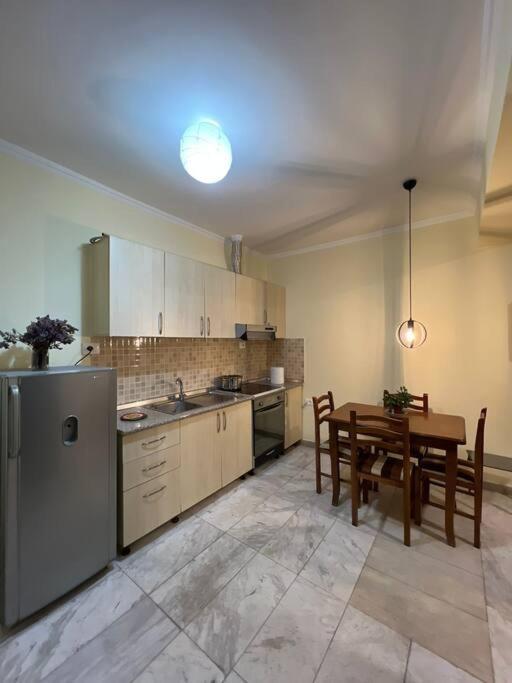 Villa Oleandro Tirana Exteriör bild